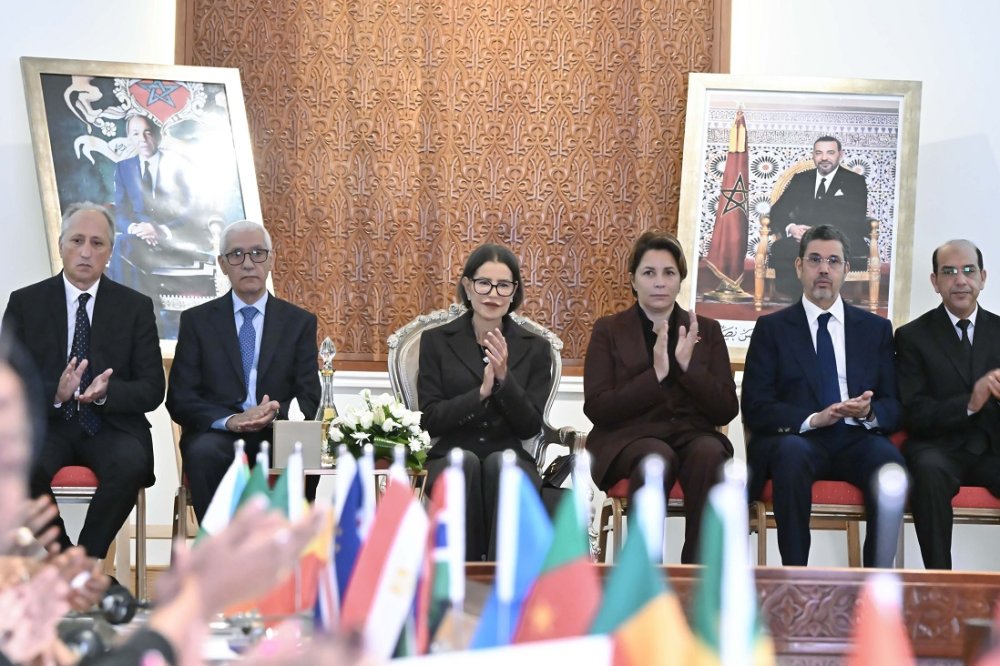 sar.-la-princesse-lalla-meryem-preside-la-ceremonie-officielle-de-cloture-du-1er-forum-africain-du-parlement-de-lenfant