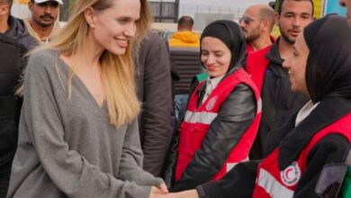 angelina-jolie-en-visite-a-rafah-sur-fond-de-crise-humanitaire-a-gaza