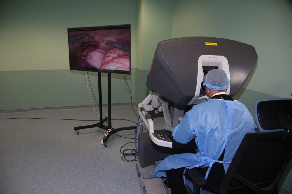 la-fm6ss-lance-a-casablanca-la-premiere-ecole-africaine-de-chirurgie-robotique-et-de-simulation-interventionnelle