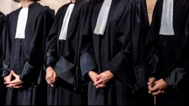 les-avocats-durcissent-le-ton-et-paralysent-les-tribunaux