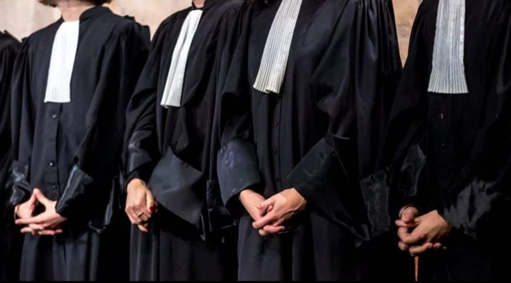 les-avocats-durcissent-le-ton-et-paralysent-les-tribunaux