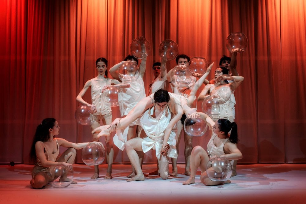 halqa-!-a-marrakech-:-la-danse-comme-langage-commun-entre-les-arts-et-les-generations