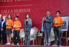 llaa.rr-le-prince-moulay-rachid-et-la-princesse-lalla-meryem-president-la-ceremonie-de-remise-des-prix-de-la-50e-edition-du-trophee-hassan-ii-et-de-la-29e-edition-de-la-coupe-lalla-meryem-de-golf