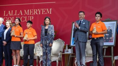 llaa.rr-le-prince-moulay-rachid-et-la-princesse-lalla-meryem-president-la-ceremonie-de-remise-des-prix-de-la-50e-edition-du-trophee-hassan-ii-et-de-la-29e-edition-de-la-coupe-lalla-meryem-de-golf