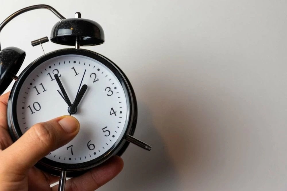 gmt+1-:-le-gouvernement-assume-son-choix-et-defend-une-decision-strategique