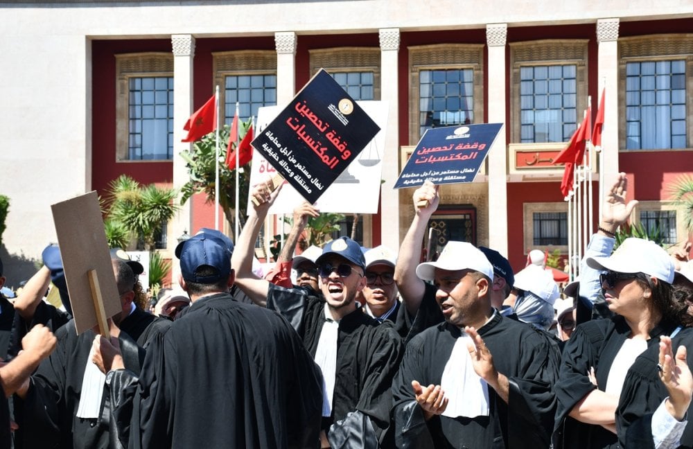les-avocats-des-17-barreaux-protestent-a-rabat-contre-le-projet-de-loi-sur-la-profession