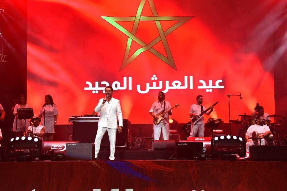 la-star-libanaise-ragheb-alama-enflamme-la-scene-de-mdiq